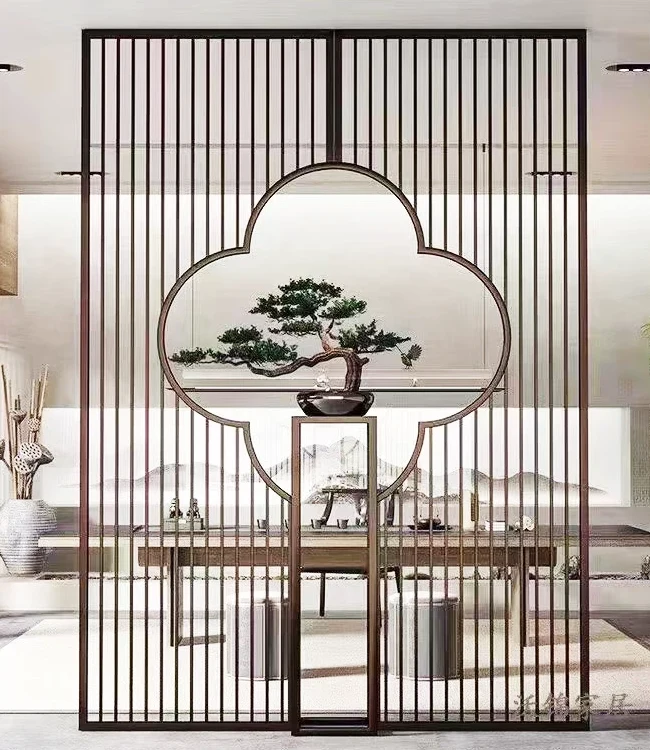 スペースをより効率的に機能させるために仕切りスクリーンを選択する理由は何ですか?